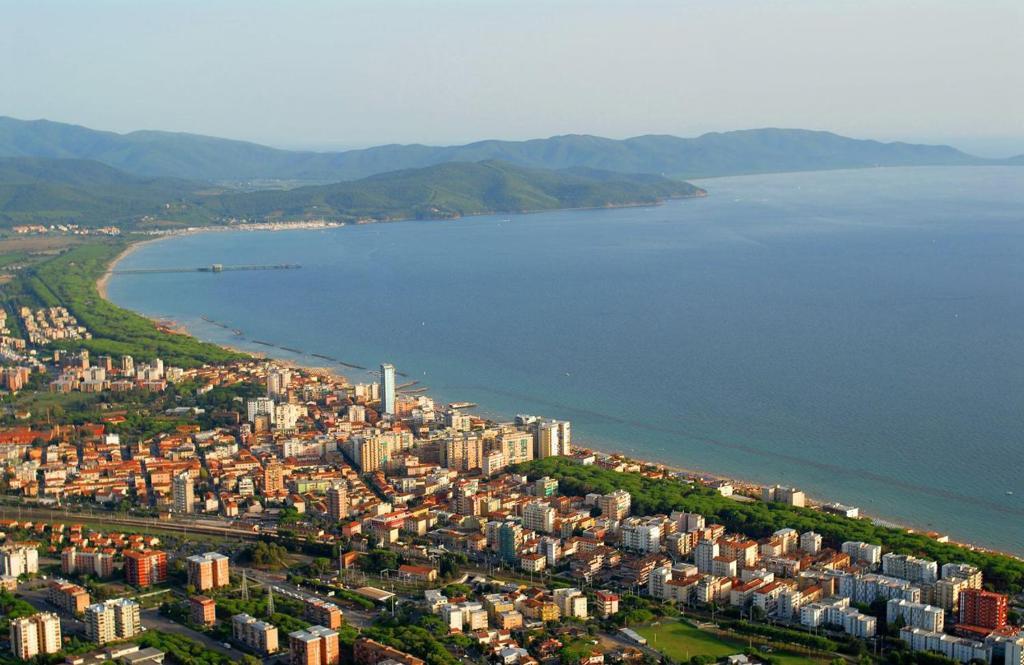 Albergo Golfo Фоллоника Экстерьер фото