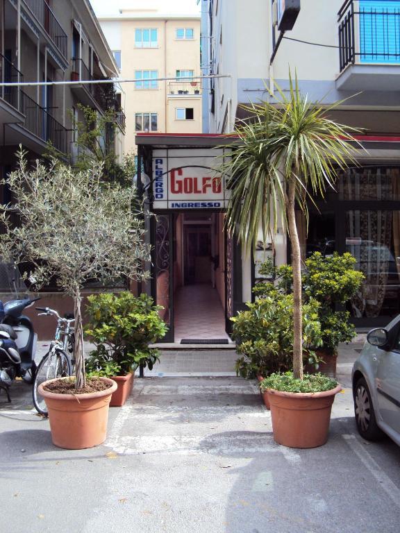 Albergo Golfo Фоллоника Экстерьер фото