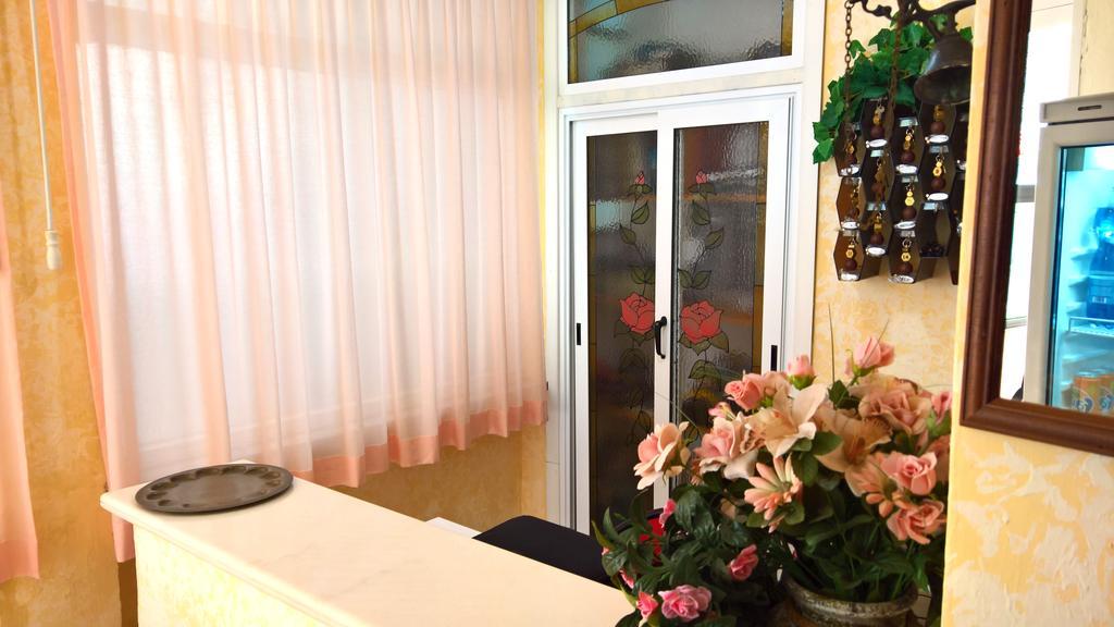 Albergo Golfo Фоллоника Экстерьер фото