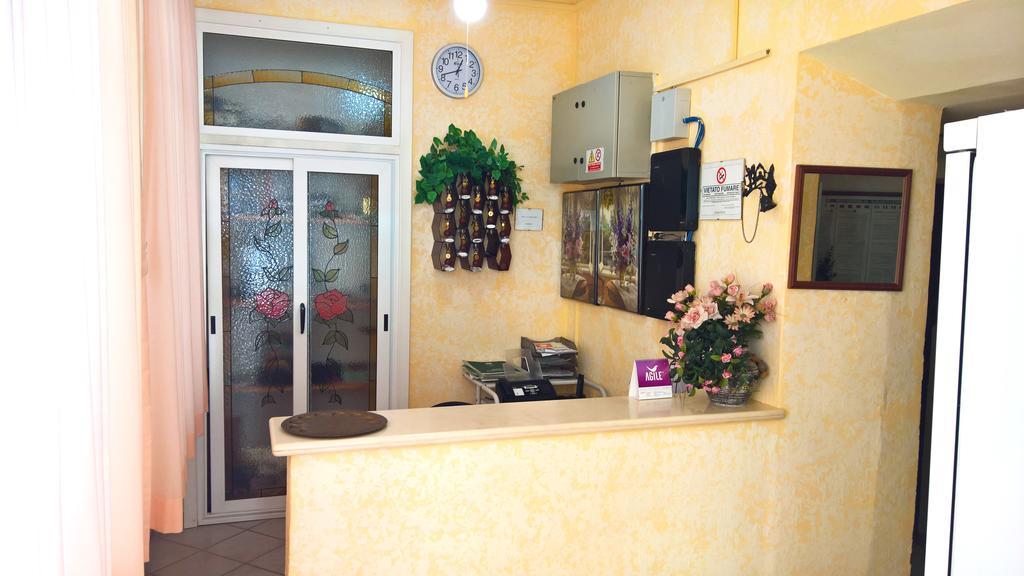Albergo Golfo Фоллоника Экстерьер фото