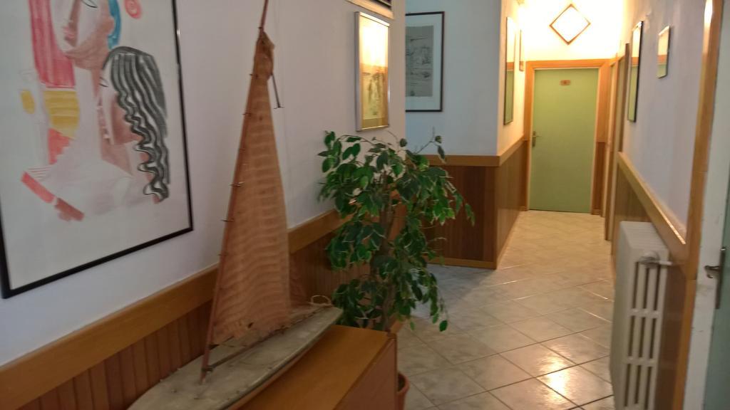 Albergo Golfo Фоллоника Экстерьер фото