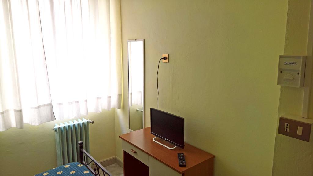 Albergo Golfo Фоллоника Экстерьер фото